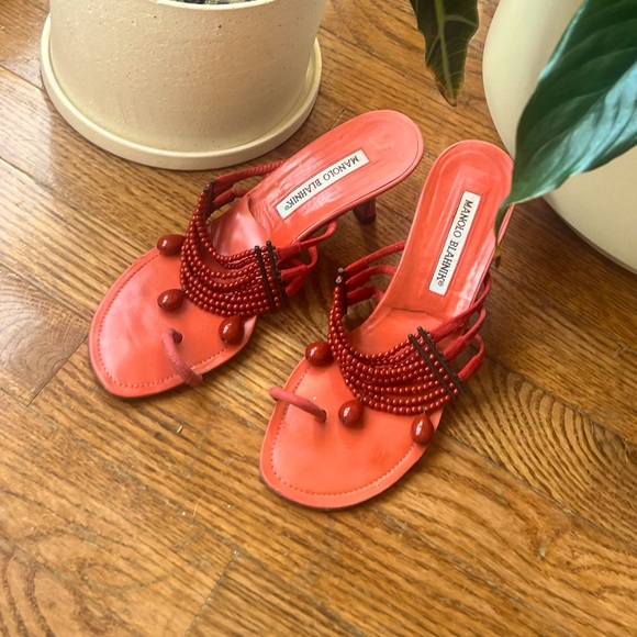 Manolo Blahnik beaded kitten heel sandals 👠 - Picture 5 of 14